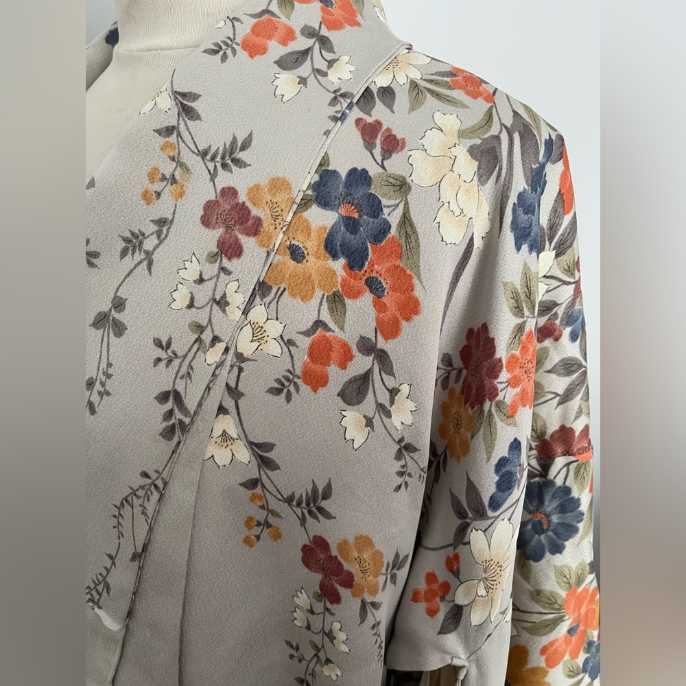 Japanese Open Abaya Pale Gray/Floral Kimono Robe size L/XL - Picture 12 of 12